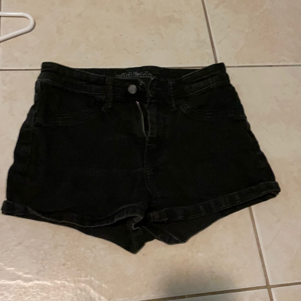 Black jean shorts size 6/28R